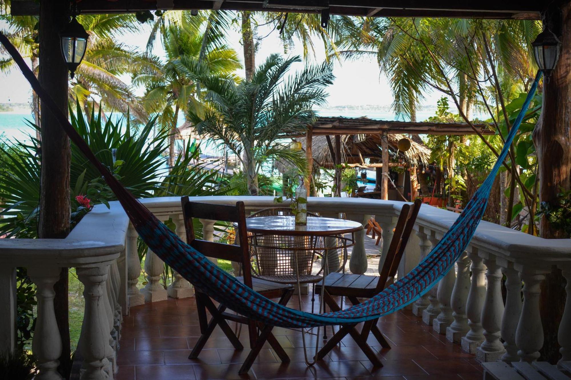 Tortuga Bacalar Bed & Breakfast Екстериор снимка